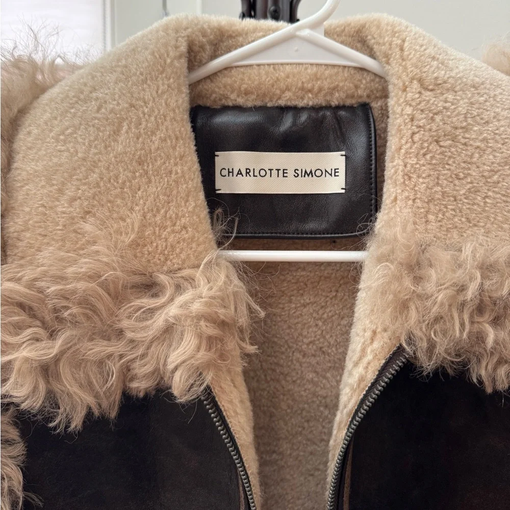 NWT Charlotte Simone leather and fur vest - Picture 4 of 8